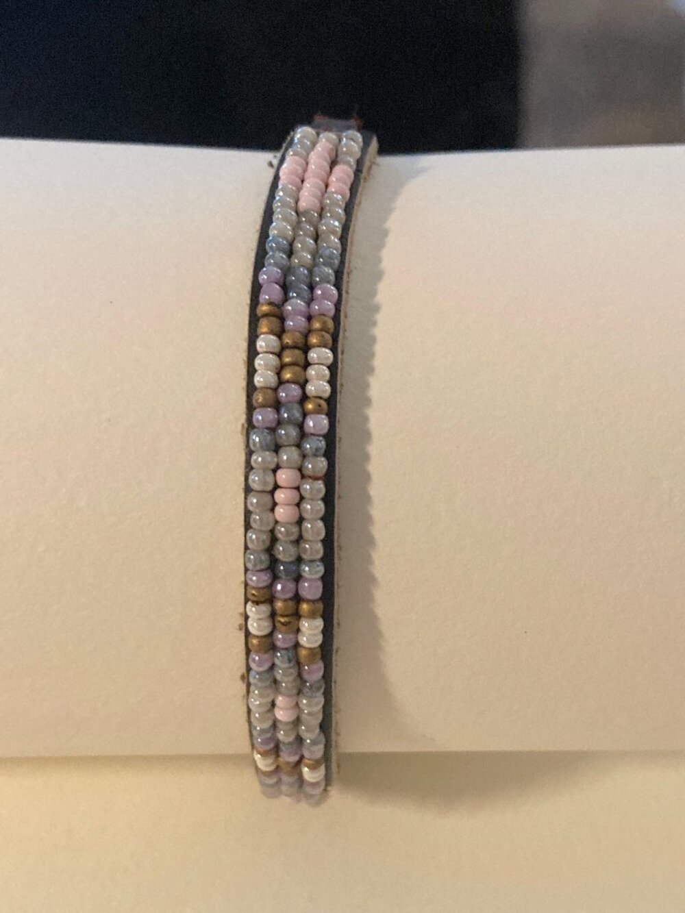 Chan Luu Single Wrap Suede Bracelet Pastel Seed Bead Woven Leather Adjustable - Picture 2 of 5